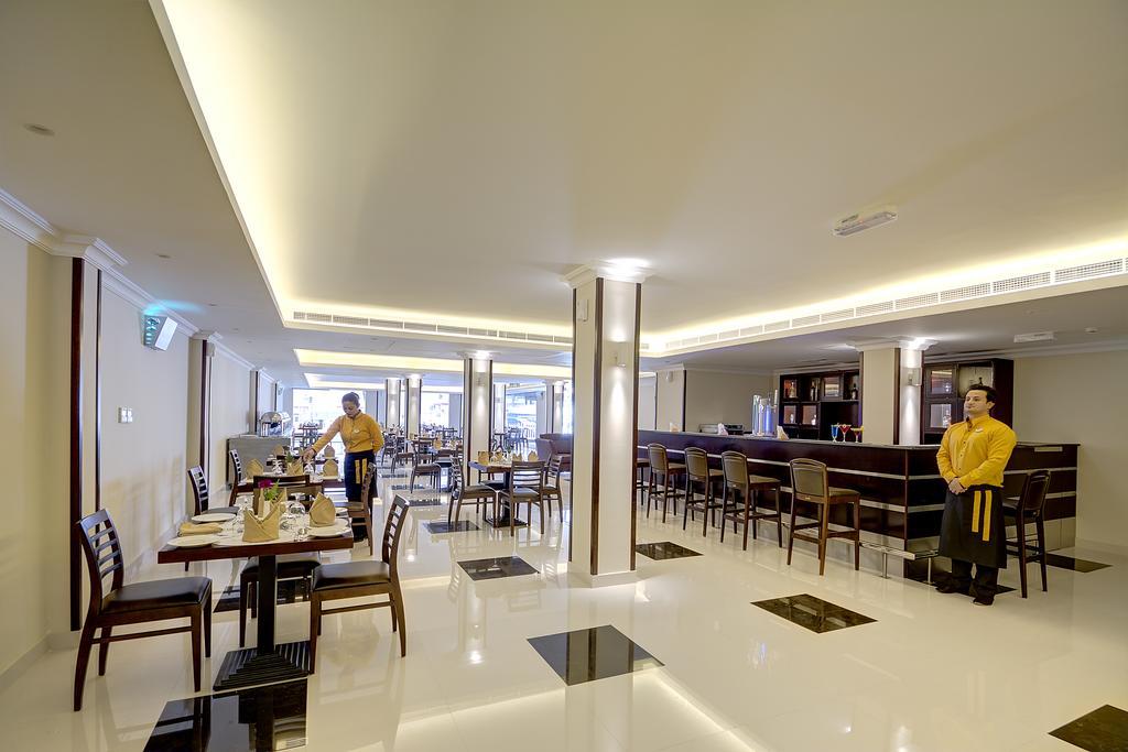Ajman Beach Hotel Ngoại thất bức ảnh