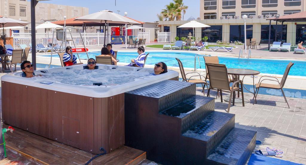 Ajman Beach Hotel Ngoại thất bức ảnh